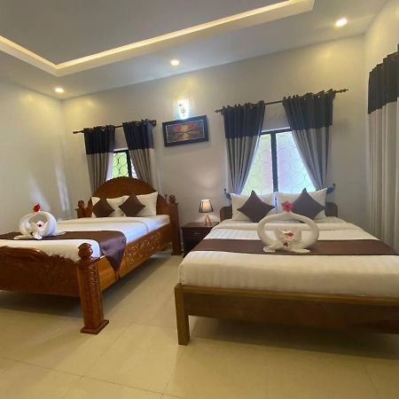 Hotel The Moon Kampot Boutique Exterior foto