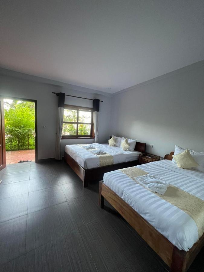 Hotel The Moon Kampot Boutique Exterior foto